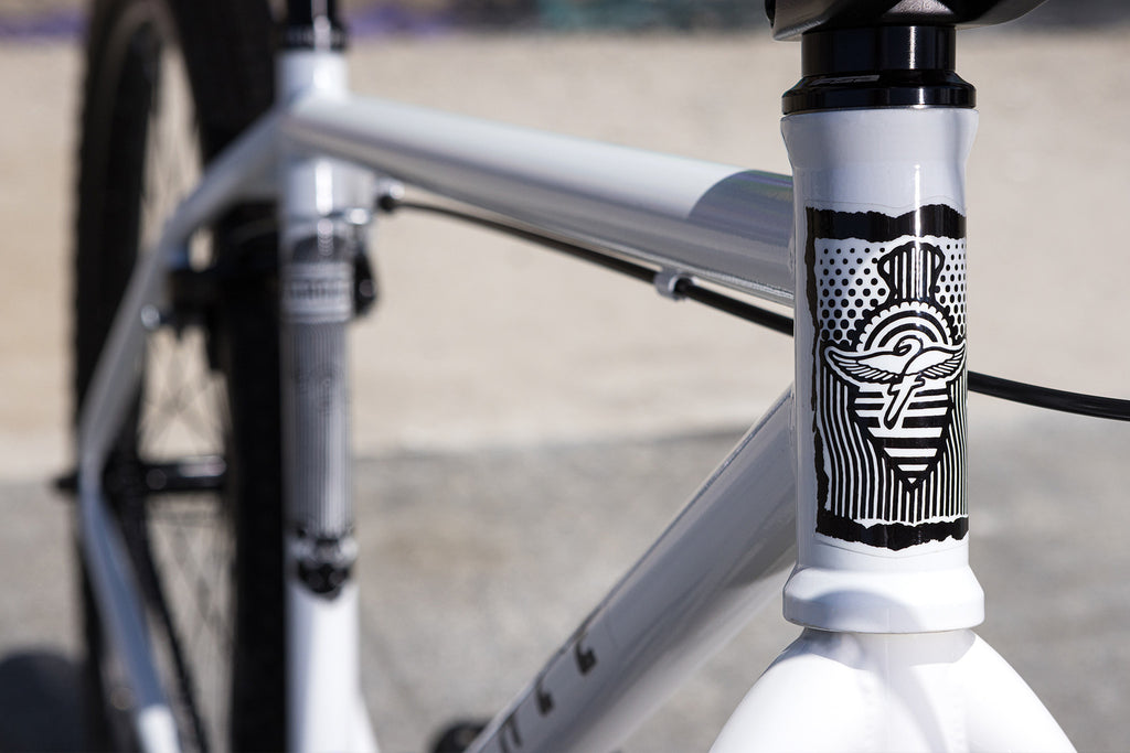 Fairdale Taj 27.5" (Gloss White)