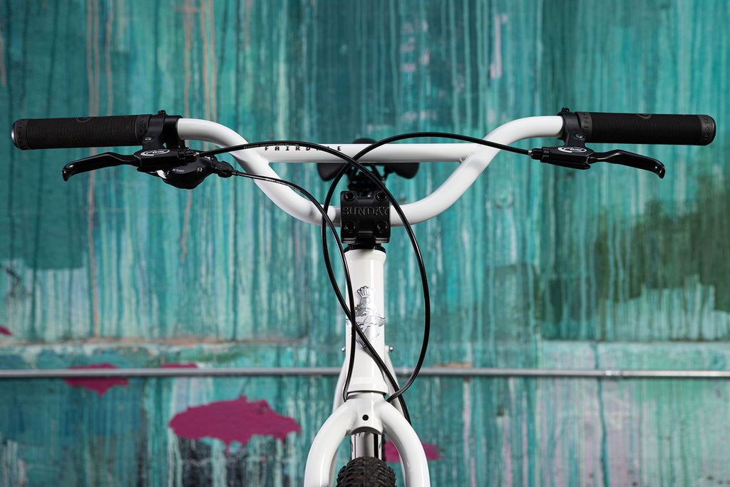Fairdale Weekender Nomad MX (Gloss White in M-L)