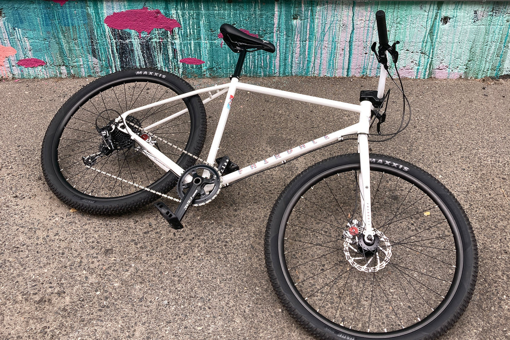Fairdale Weekender Nomad MX (Gloss White in M-L)