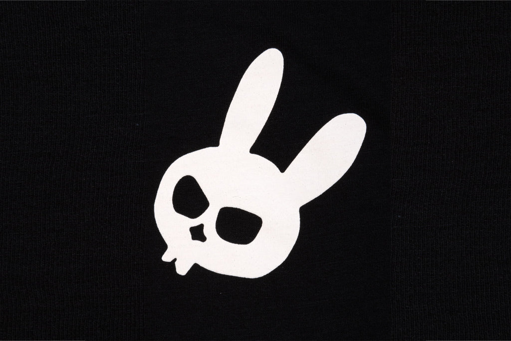 Fairdale Vanquish Tee (Black w/ Skull Colored Skulls)