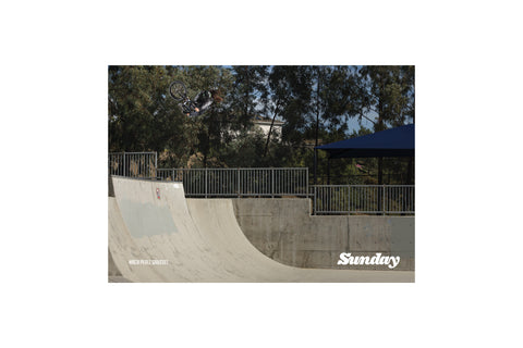 Sunday Maca Perez Grasset Poster (Tabletop)
